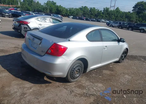 2006 Scion Tc from USA, damaged, VIN JTKDE177560087195